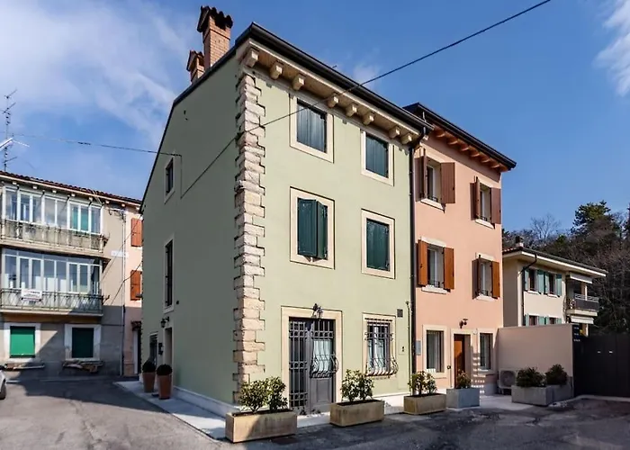 Casa Ai Lavatoi Apartment *